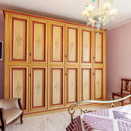 Appartamento La Lanterna Bianca A *