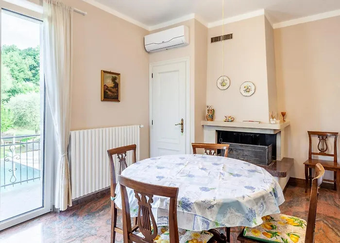 La Lanterna Bianca A Apartament *